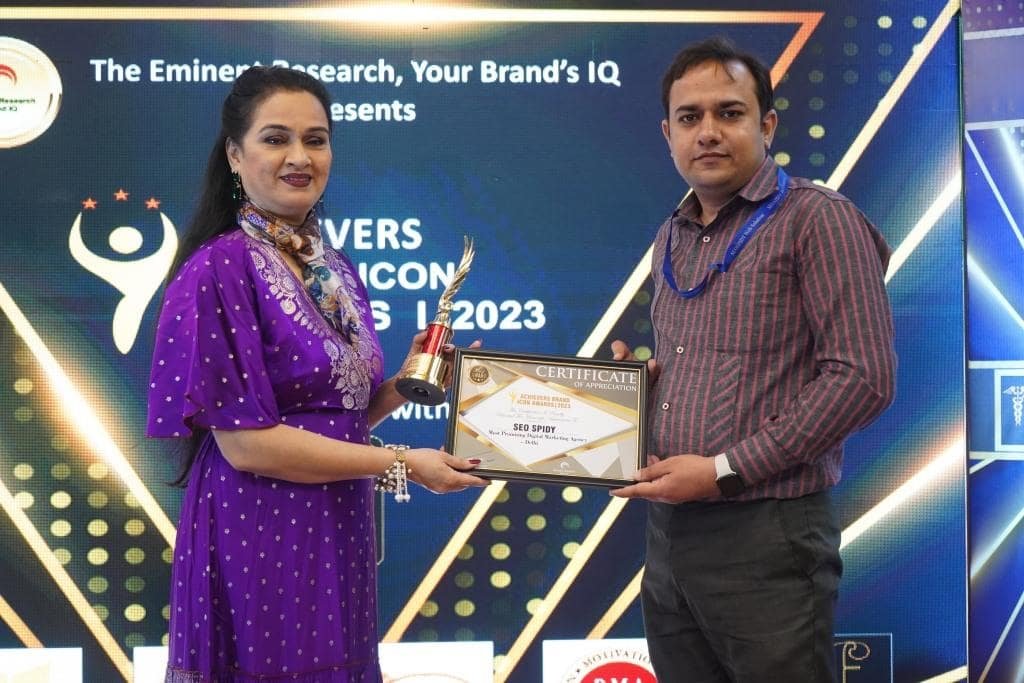 website designing company in Noida -SEOSPIDY Awarded as most promising digital marketing agency Delhi 2023 from Famous Indian Actress and Singer Padmini Kolhapuri